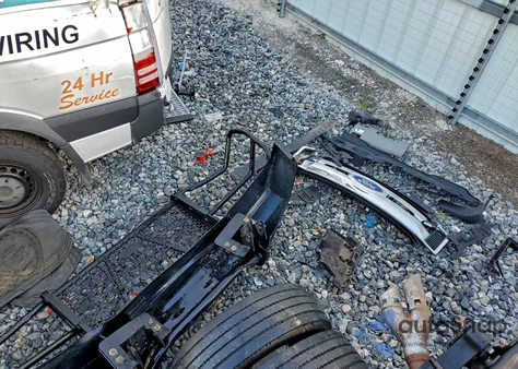 2018 Ford F550 Super Duty из США, поврежденный, VIN 1FD0X5HT3JEB54287